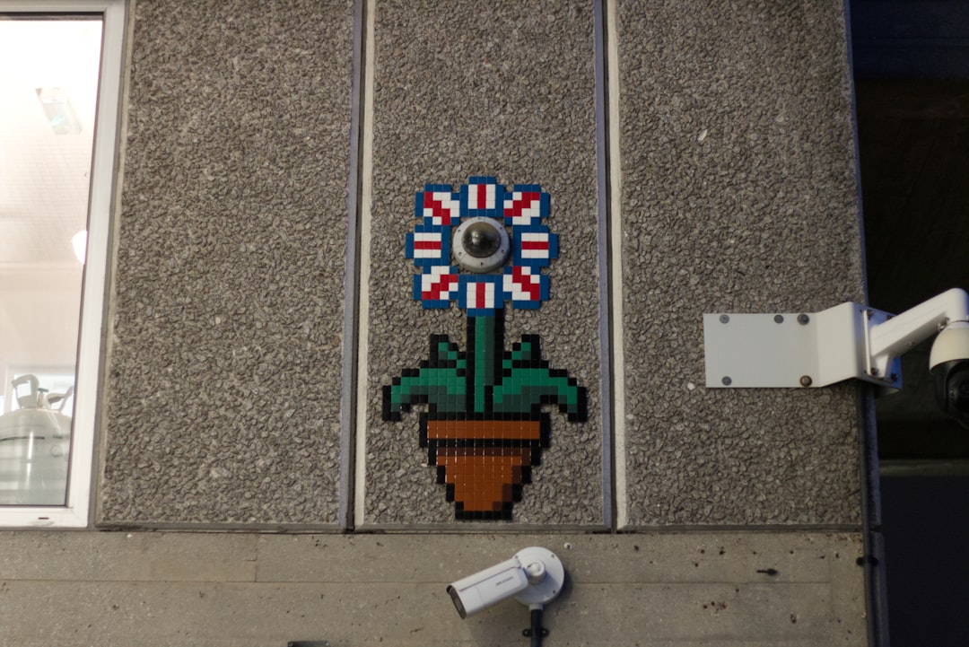 Kocaeli’de Süpürgeyle Sanat Yapan Temizlik Ustası!