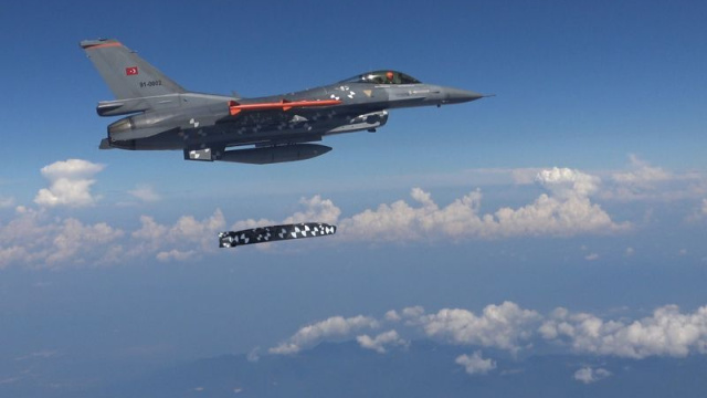 İran, İngiltere'nin İzin Verdiği Üsse Füze Saldırısı Düzenledi!